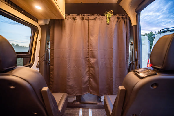 Tablette de voûte avant (Headliner Shelf) en aluminium pour Sprinter